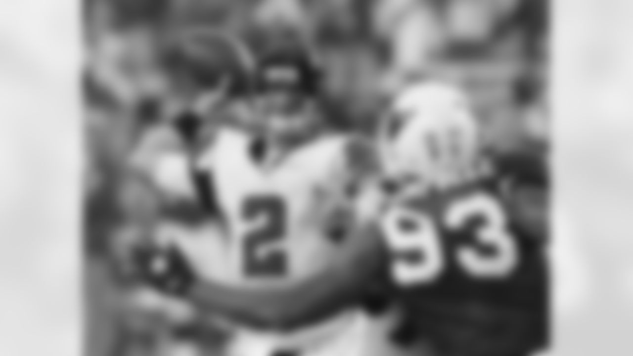 Calais Campbell hunts down Matt Ryan 2009