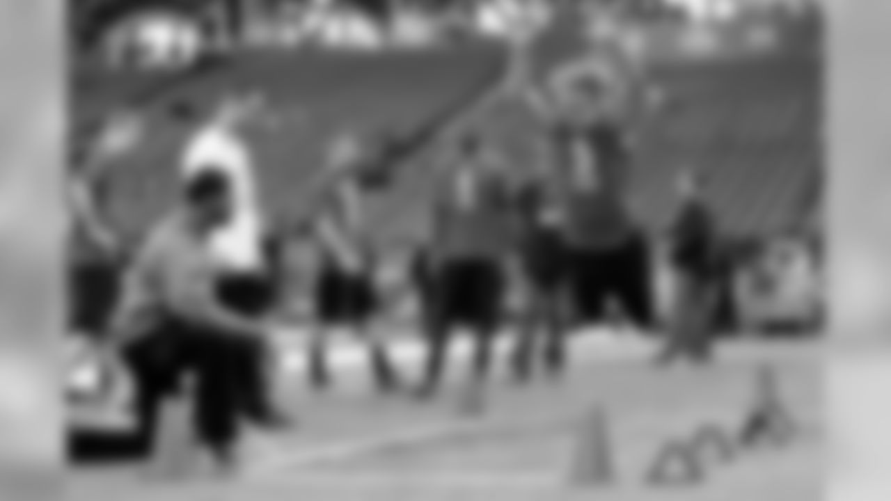 Missouri QB Blaine Gabbert in the broad jump