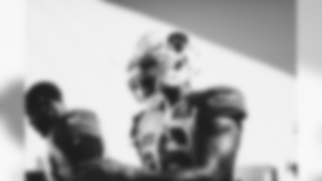 OLB Terrell Suggs
