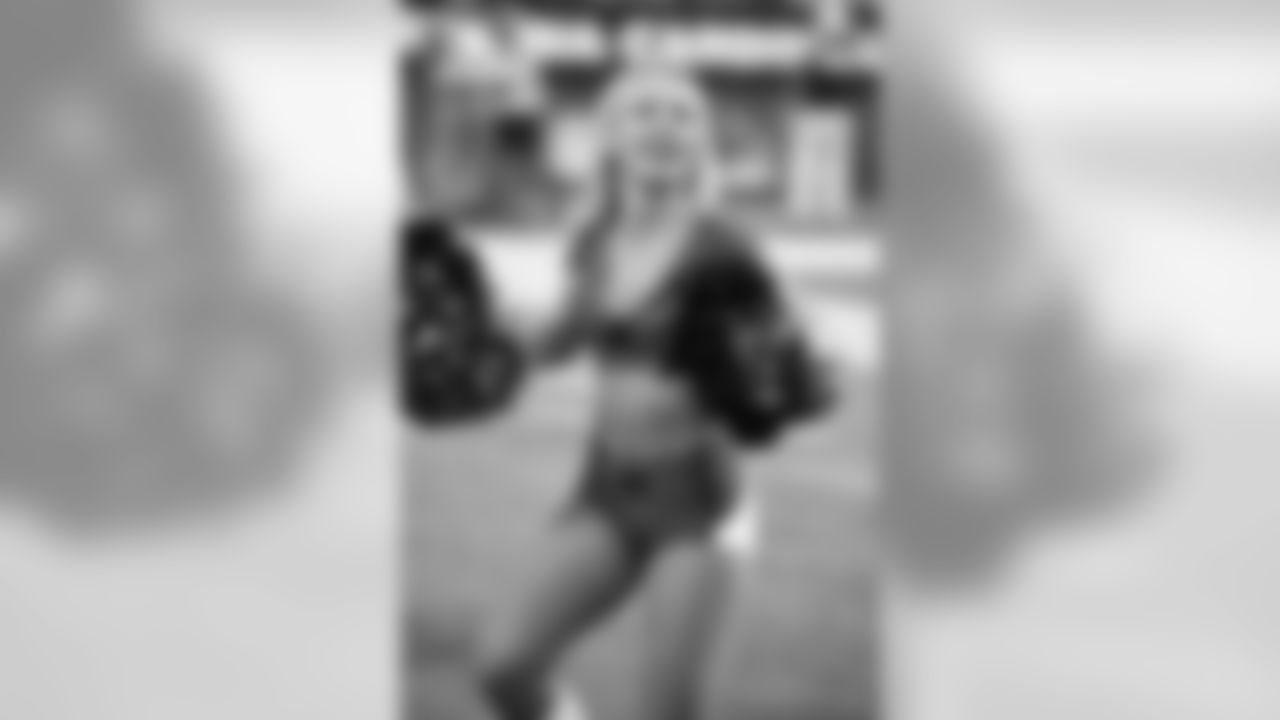 Images of Cardinals cheerleader Davis from the 2018 season