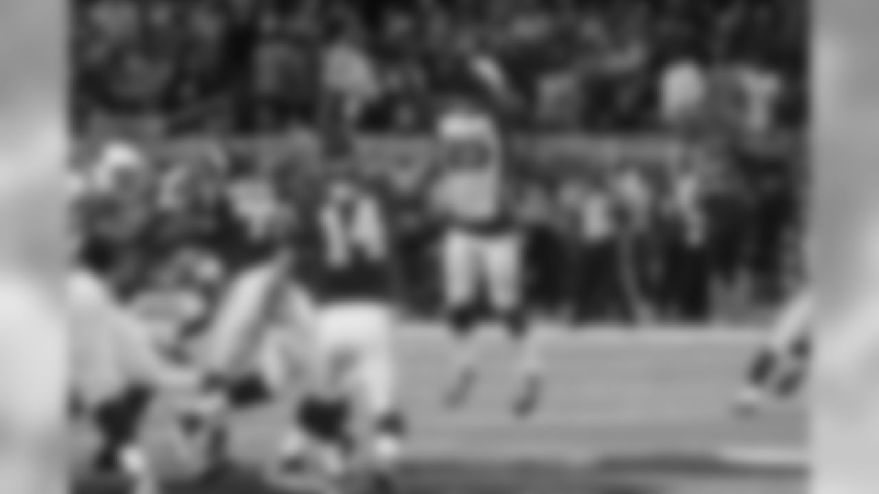 CB Jerraud Powers gets in a throwing lane against the Rams