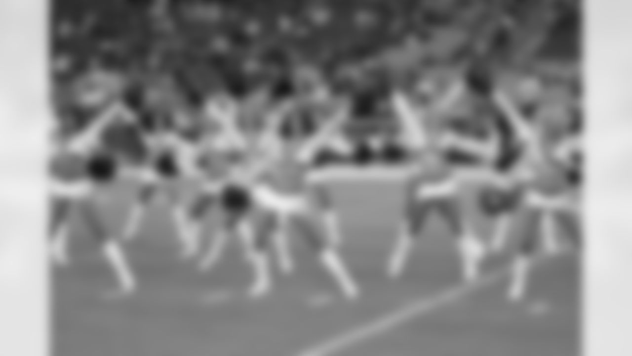 Cardinals Cheerleaders