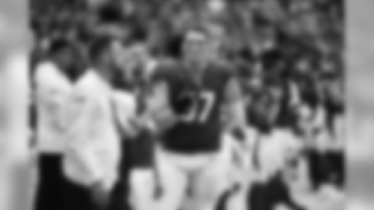 DE Zach Allen