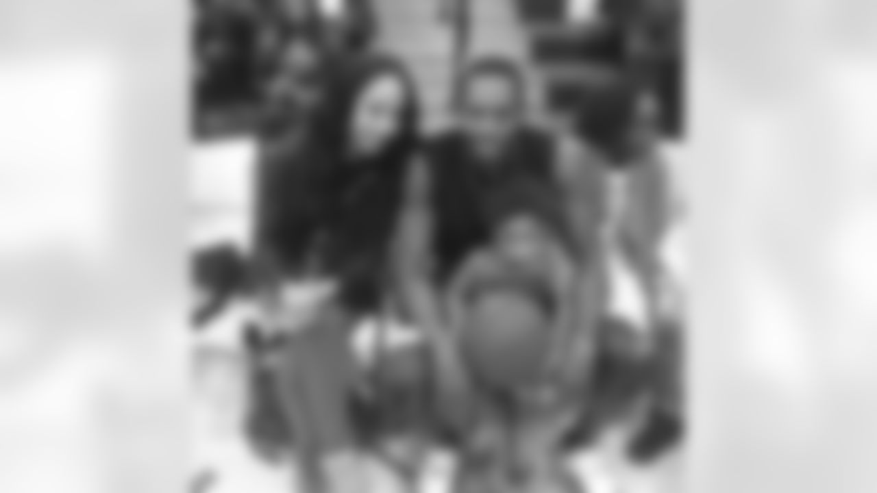 CB Antonio Cromartie (@acromartie1) at a celebrity basketball game