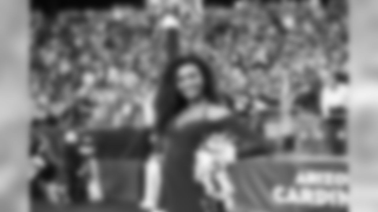 Images of the Cardinals cheerleaders during the Week 15 contest at State Farm Stadium