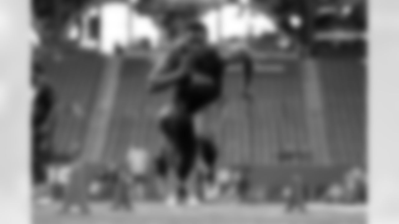 T D.J. Humphries