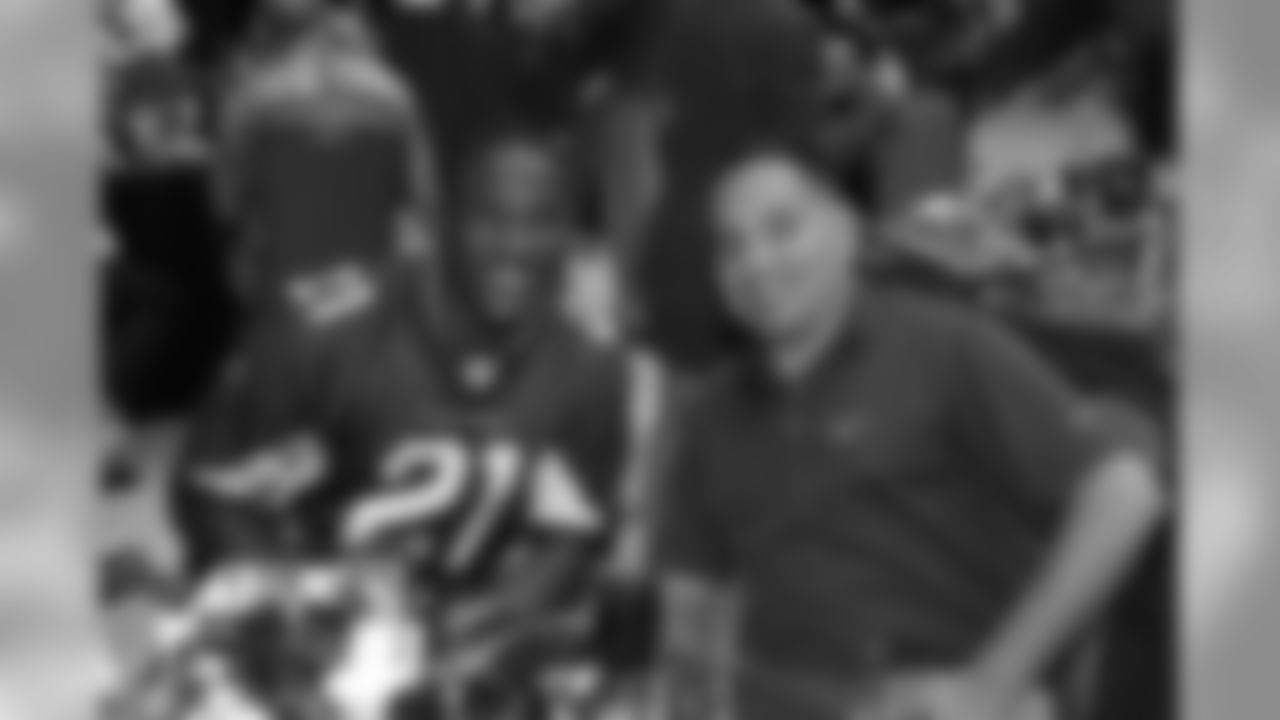 Paterick Peterson with a fan