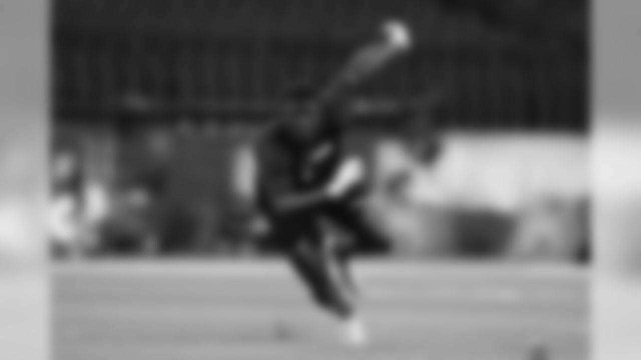 Notre Dame safety Jalen Elliott