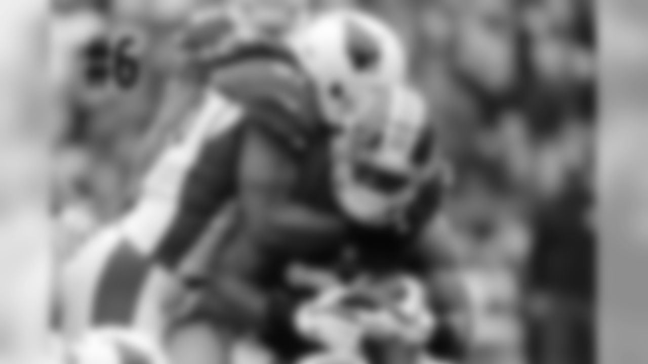 LB Josh Bynes
