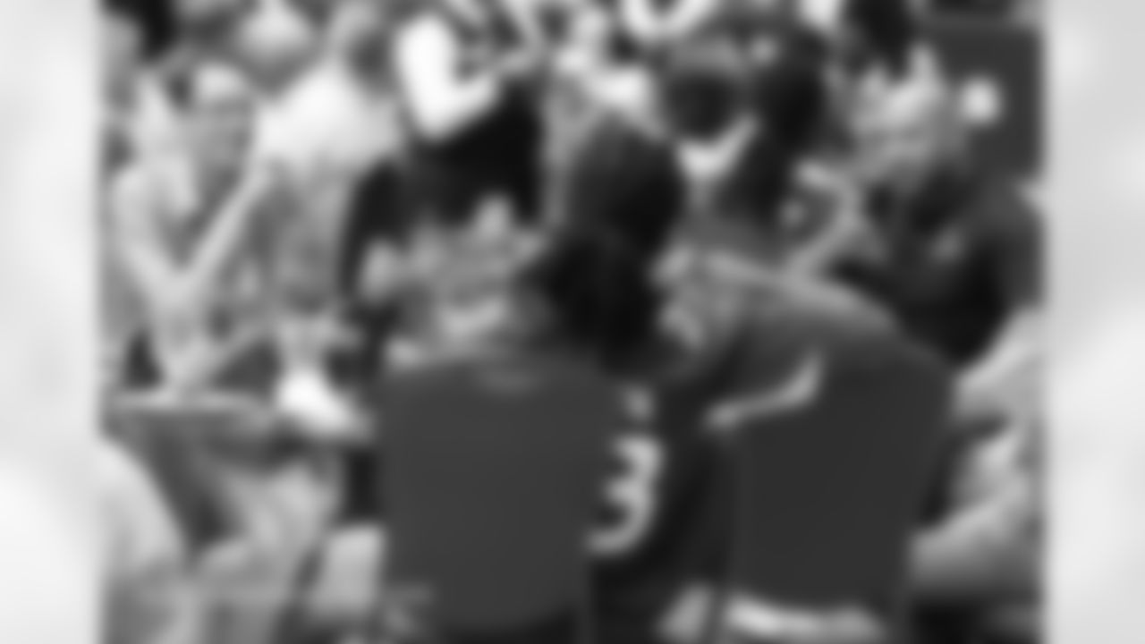 Fans talk with RB Chris Johnson