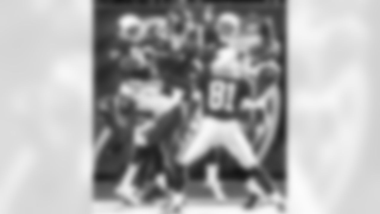 2002: Seahawks CB Shawn Springs intercepts QB Jake Plummer