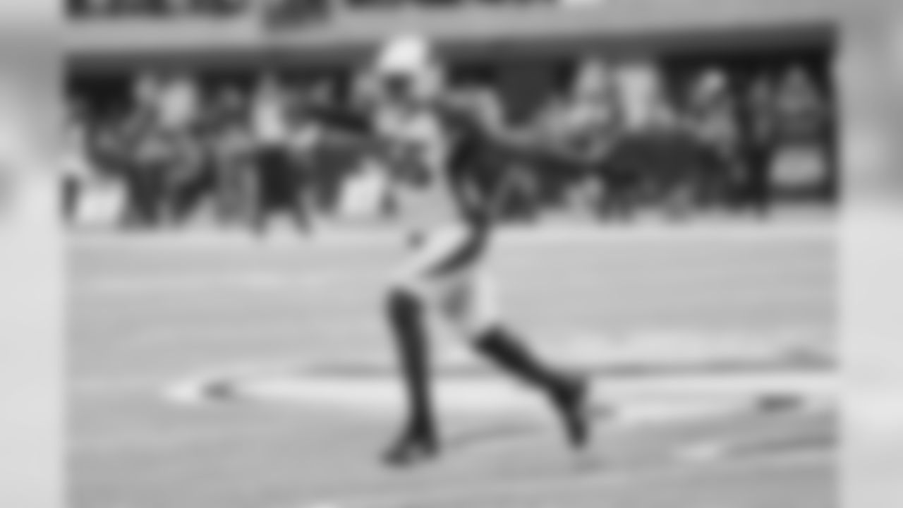DE Chandler Jones celebrates a sack