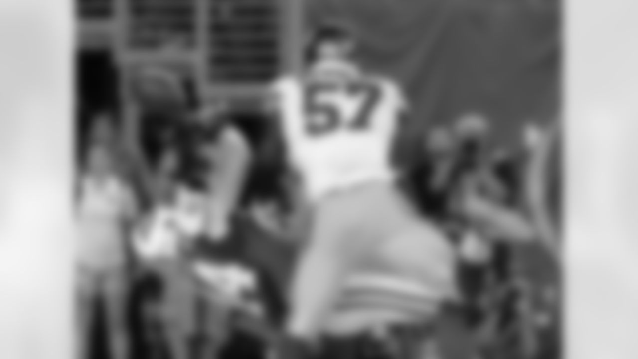 LB Jacquian Williams