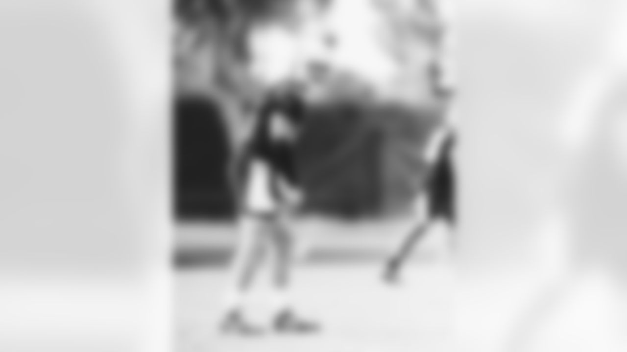 QB Chris Streveler