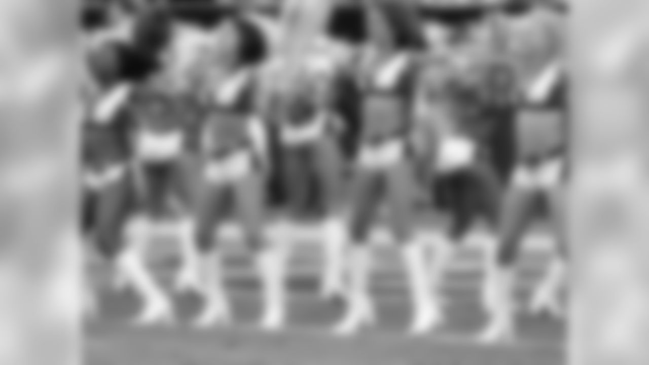 2007 Cardinals Cheerleaders at Games