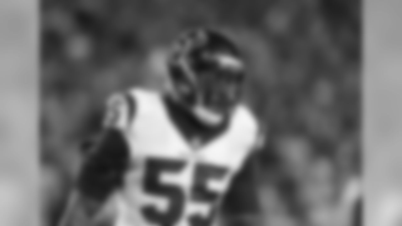 LB Bernardrick McKinney