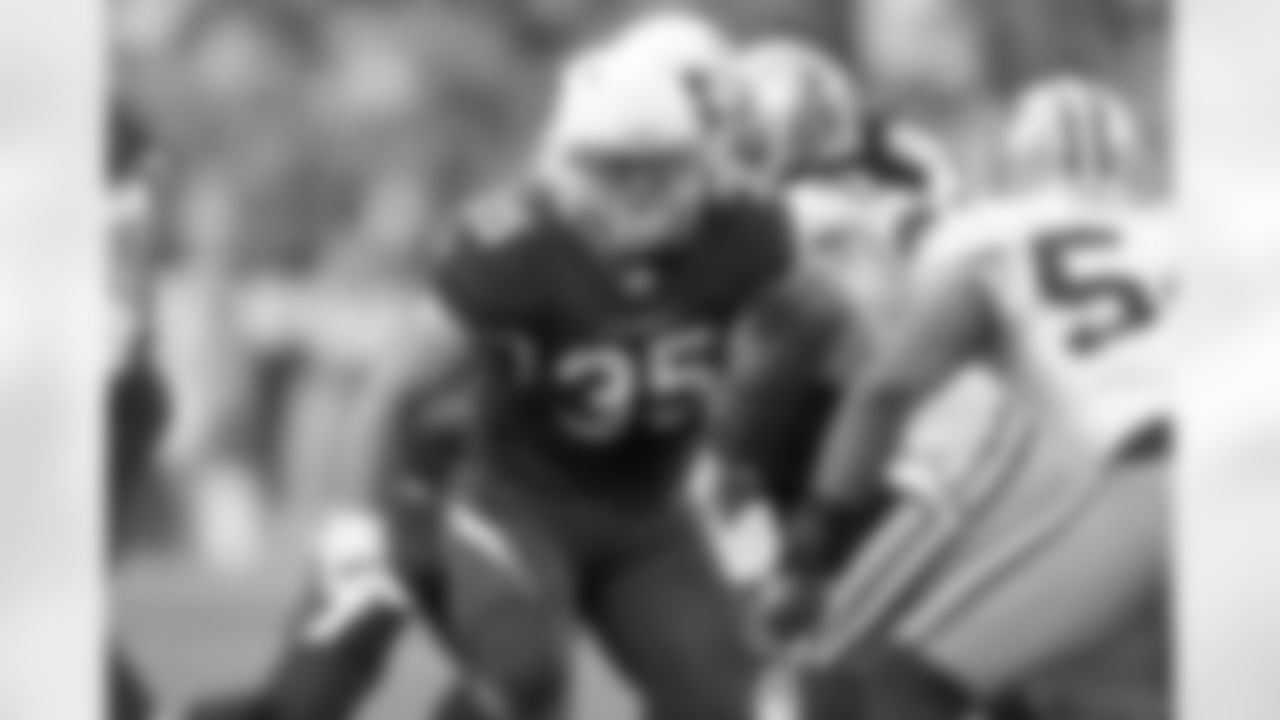 2011: FB Anthony Sherman, Connecticut