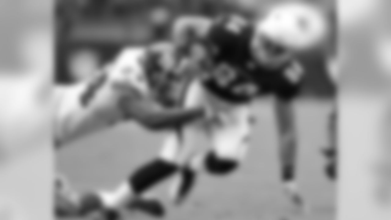 2011: TE Rob Housler, Florida Atlantic
