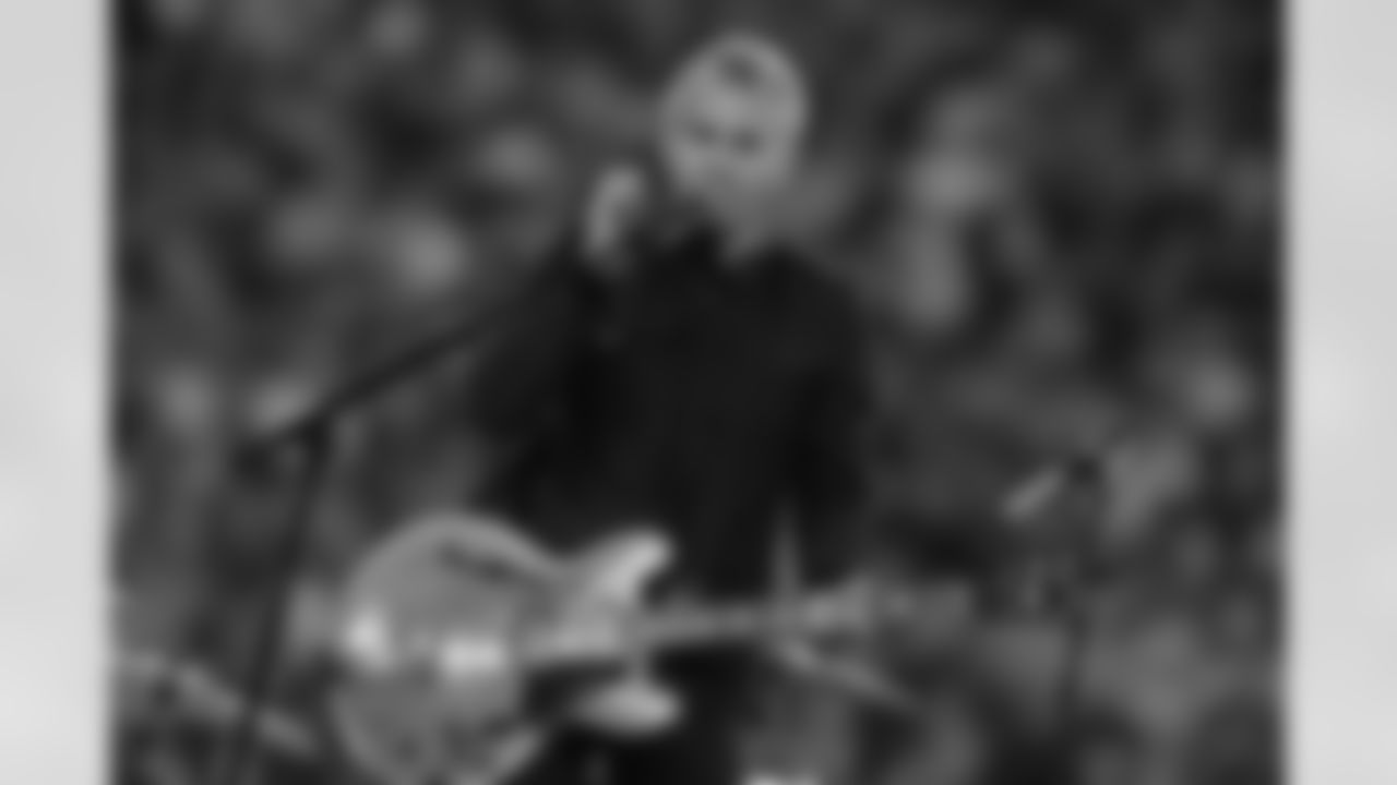 Lifehouse lead singer Jason Wade