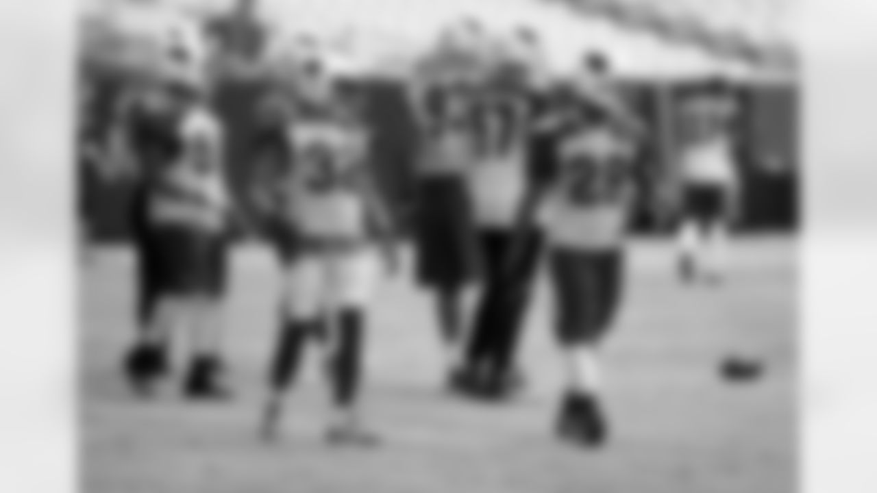 S Tyrann Mathieu (32) and CB Justin Bethel (28)