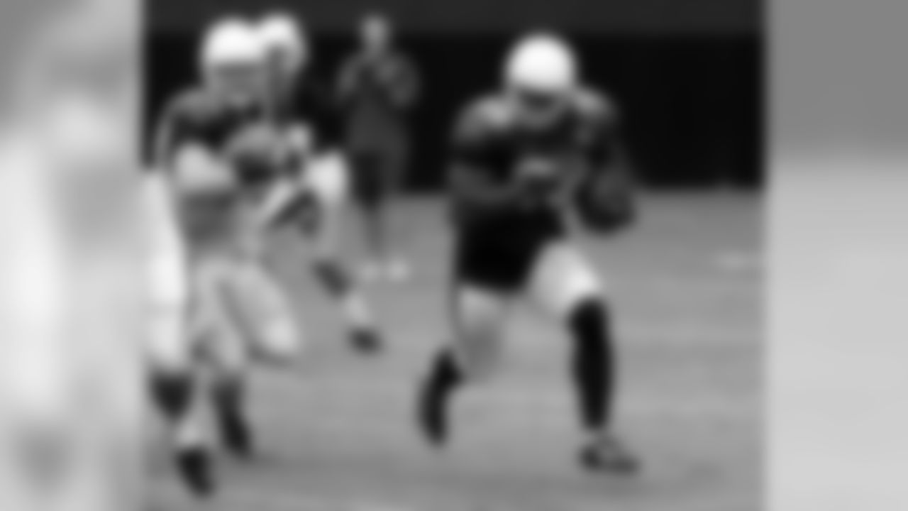RB Robert Hughes