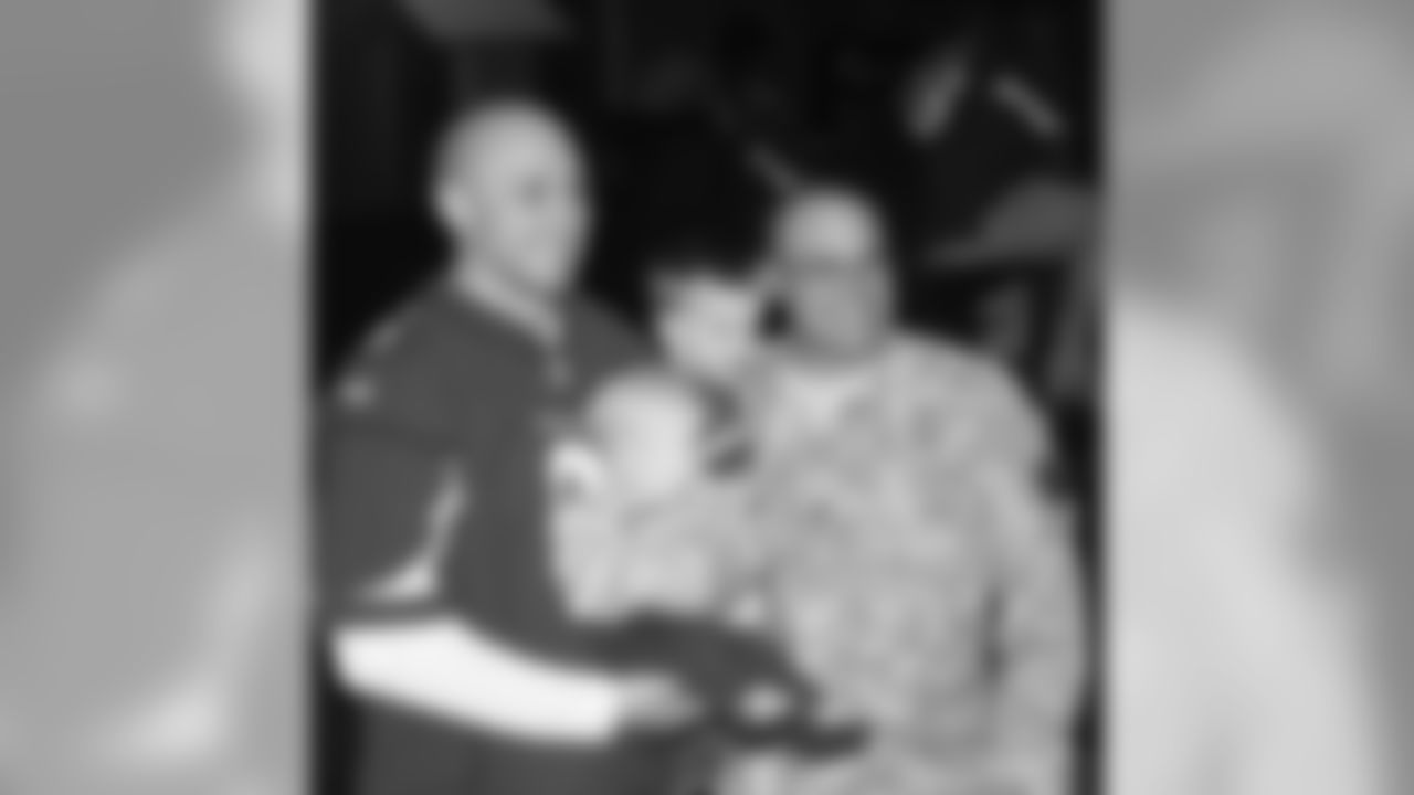 Hoyer with a family