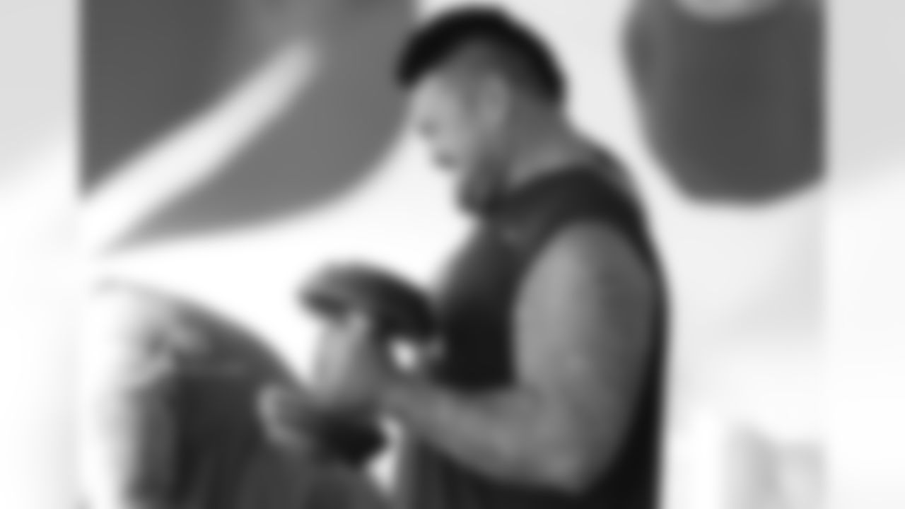 G Mike Iupati