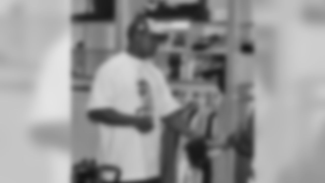 Adrian Wilson gets organized