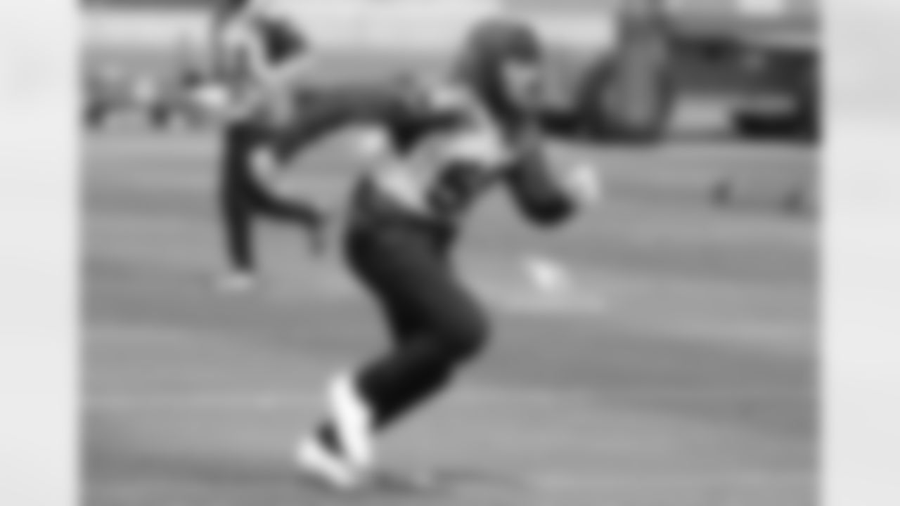 LB Scooby Wright