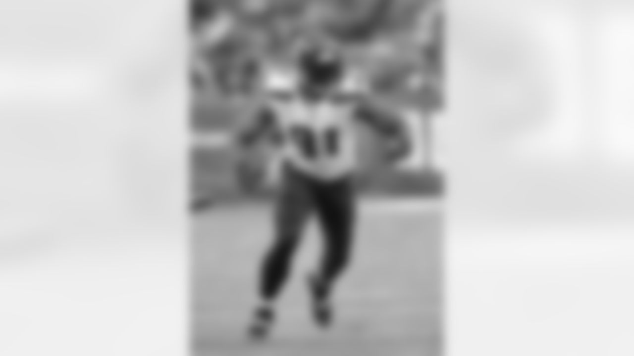 DE Chris Clemons