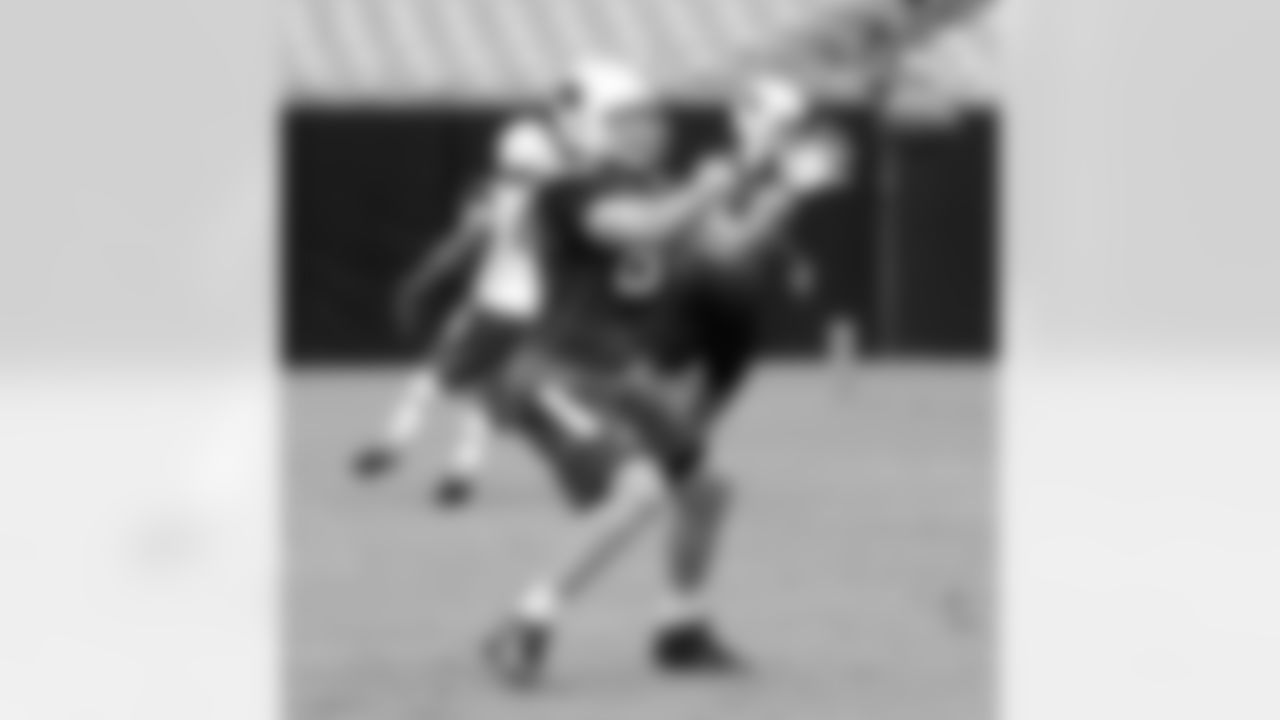 TE John Carlson