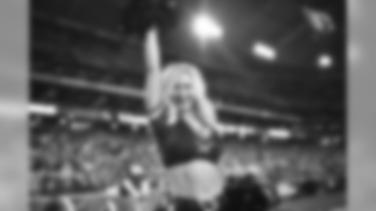 Images of the Cardinals cheerleaders during "Thursday Night Football"