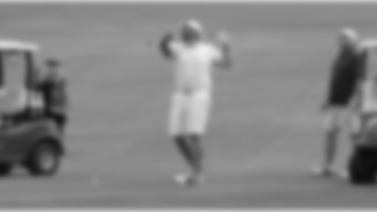 Daryn Colledge flies one to the green