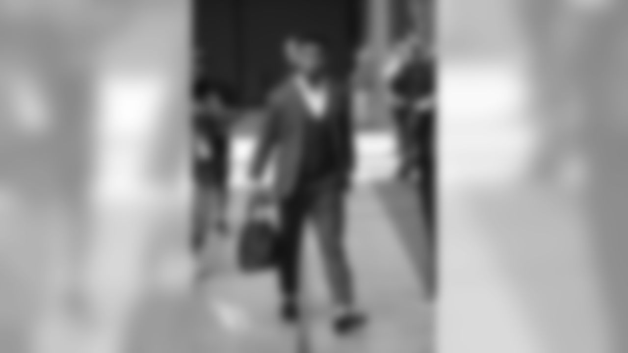 QB Kyler Murray arrives for his NFL debut