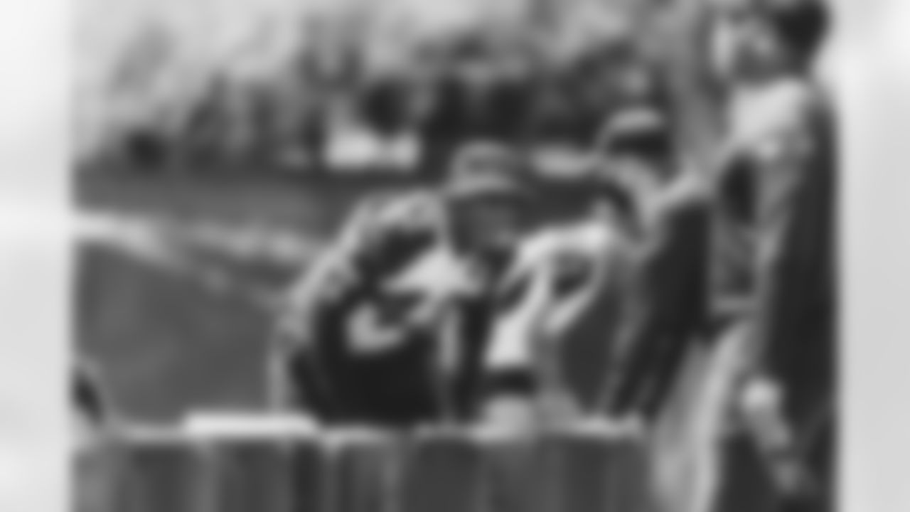 OLB Devon Kennard