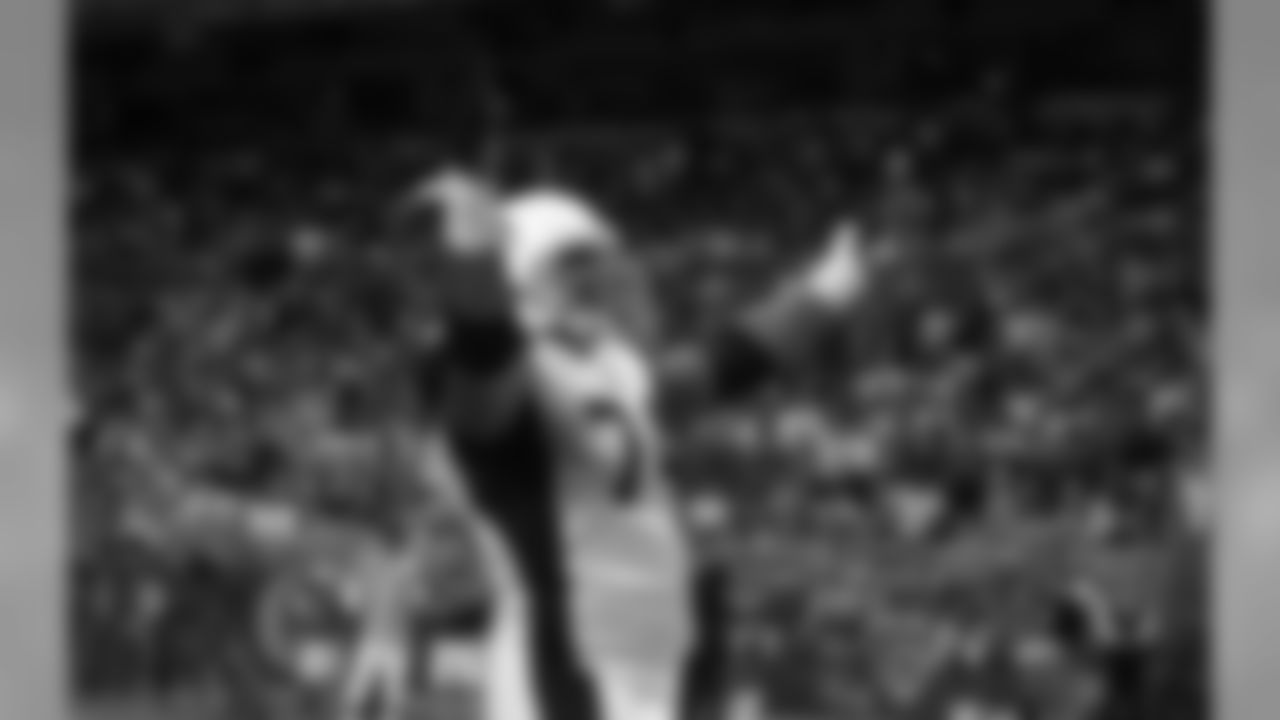 2003: OT Reggie Wells, Clarion