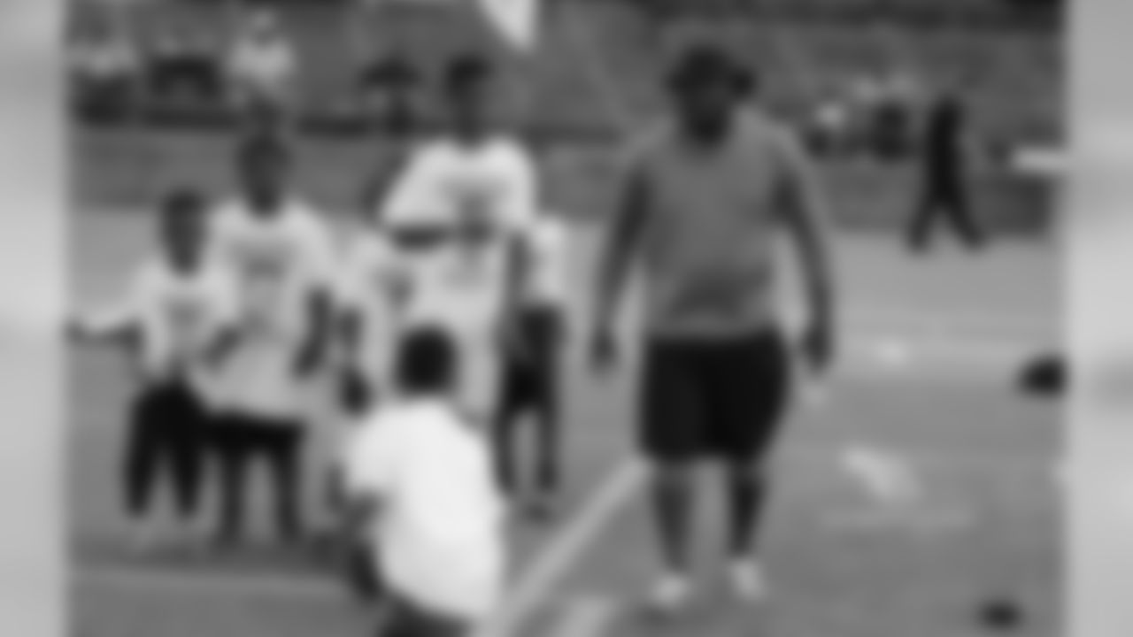 Patrick Peterson Sr. coaches at Mathieu's camp