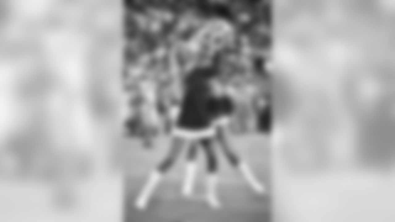 Images of the Cardinals cheerleaders during the Week 15 contest at State Farm Stadium