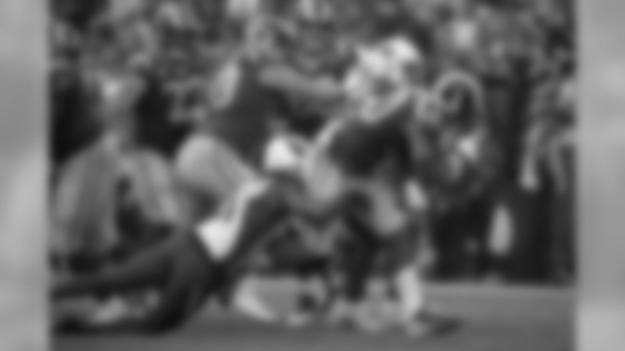 Rams running back Todd Gurley runs against the Arizona Cardinals during first half.
