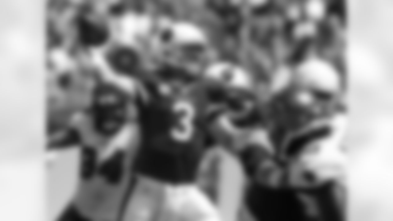 QB Carson Palmer works on footwork
