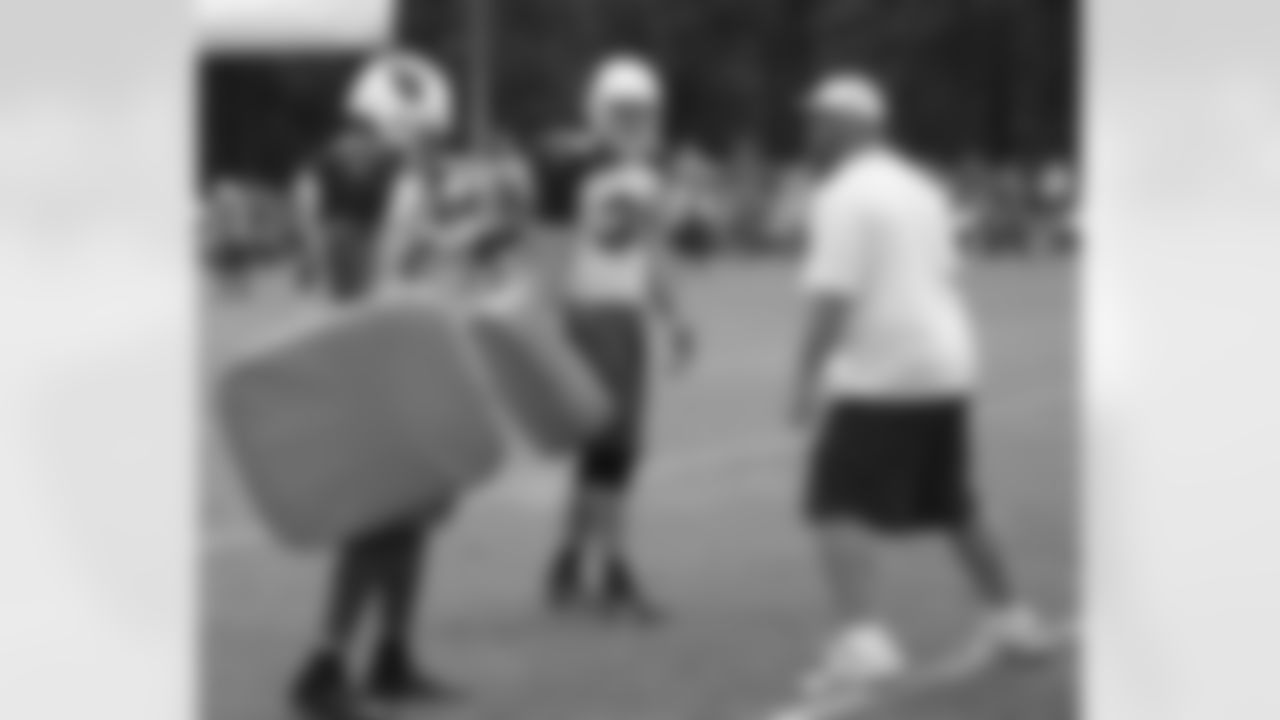 Tight ends coach Freddie Kitchens