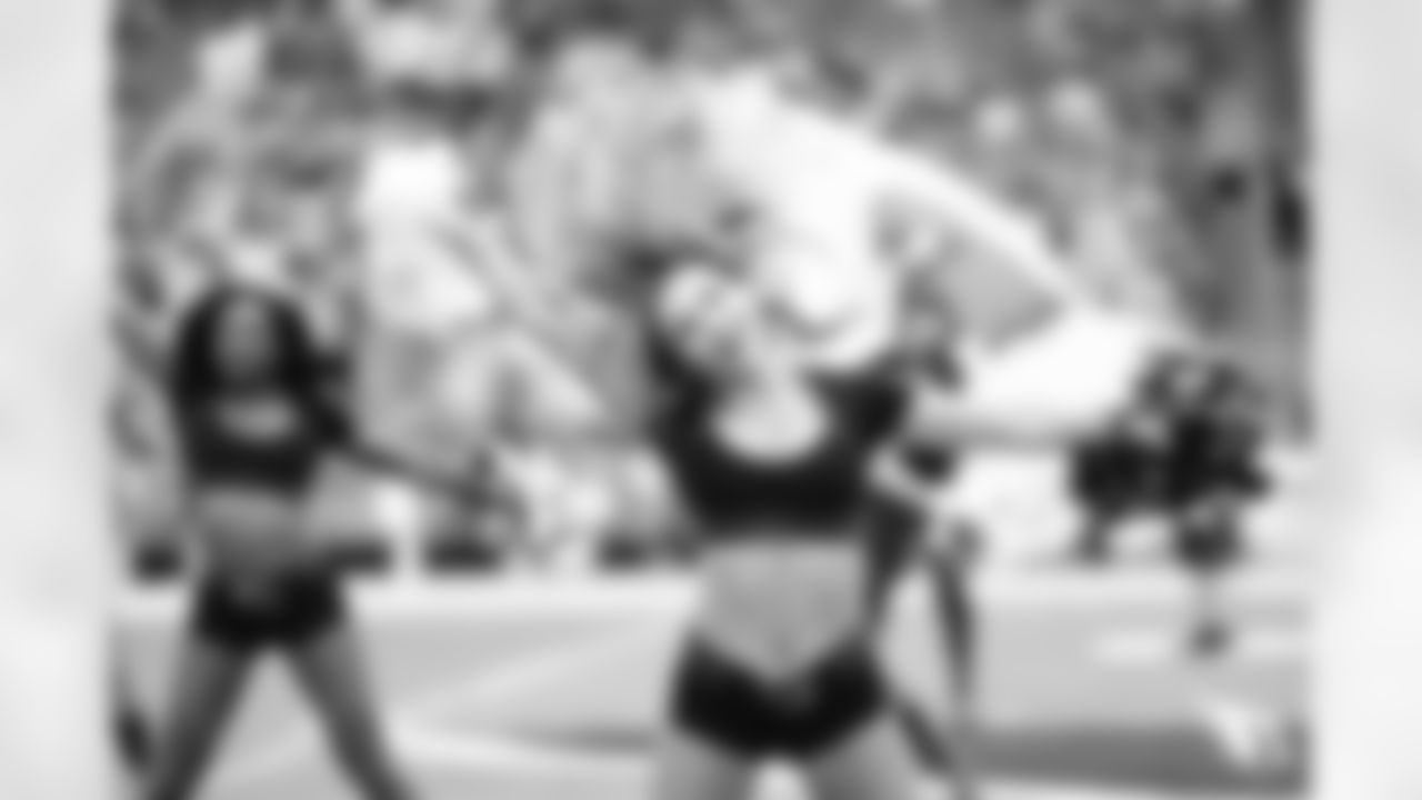 The Arizona Cardinals Cheerleaders during the Week 5 game against the Cincinnati Bengals on Sunday, Oct. 8, 2023.