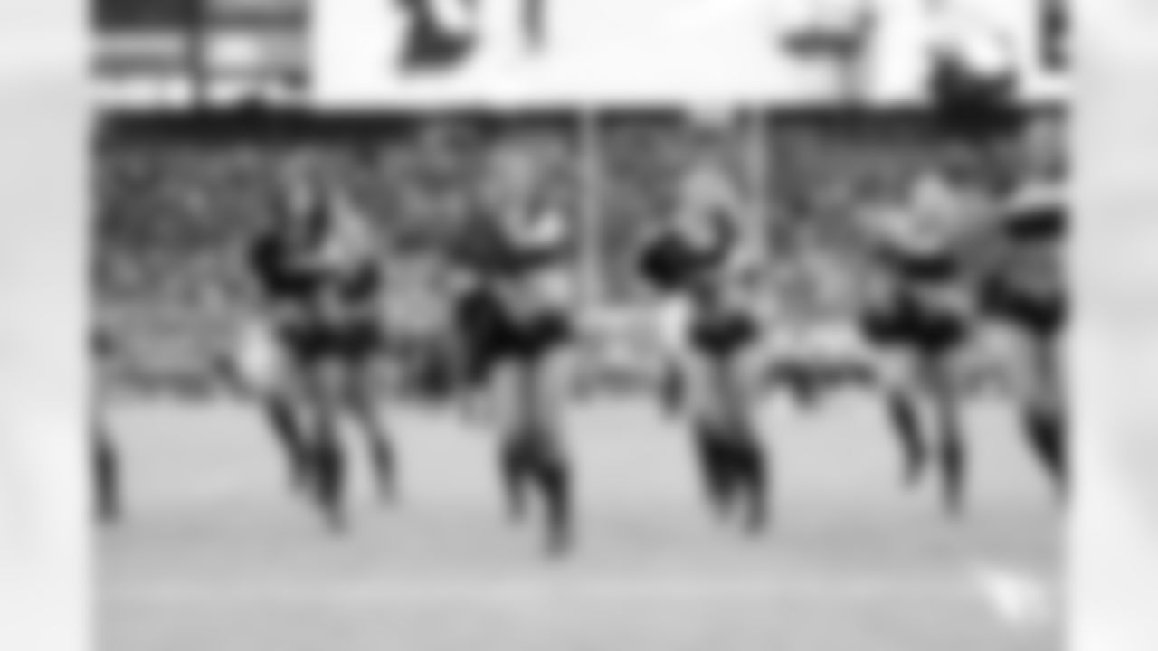 The Arizona Cardinals Cheerleaders during the Week 5 game against the Cincinnati Bengals on Sunday, Oct. 8, 2023.
