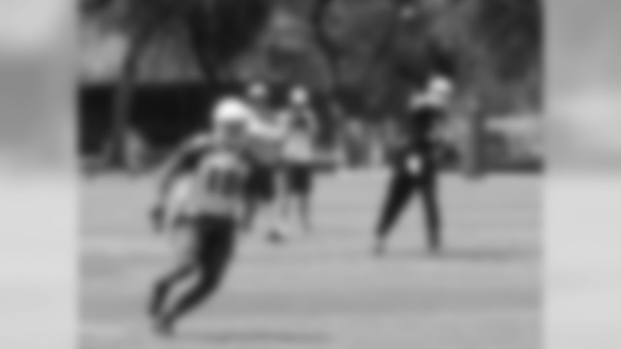 Palmer drives one to Michael Floyd