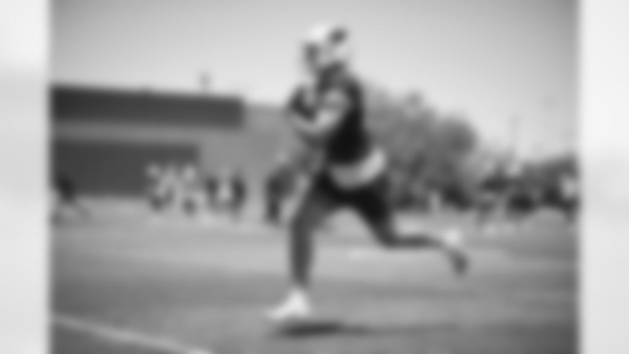Arizona Cardinals tight end Blake Whiteheart (47) during Week 2 of the OTA offseason program at the Dignity Health Training Facility on Wednesday, May 31, 2023 in Tempe, AZ.
