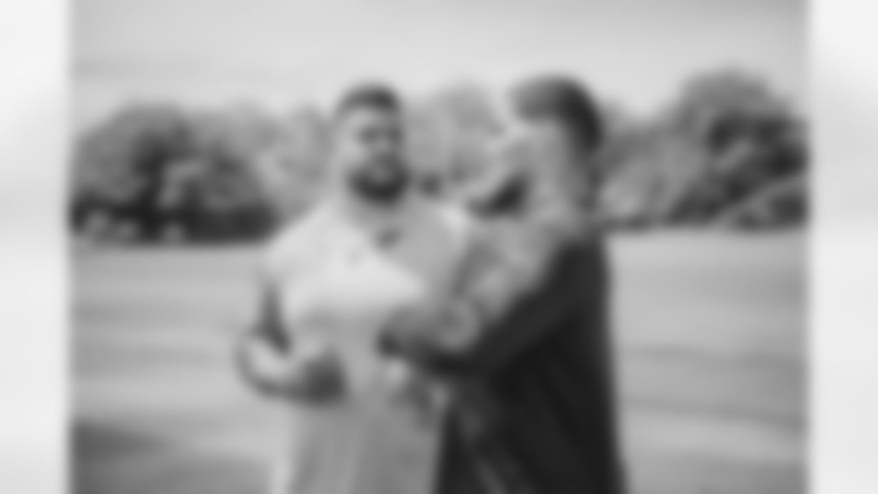 G Will Hernandez and RB James Conner on the first day of voluntary workouts in 2022