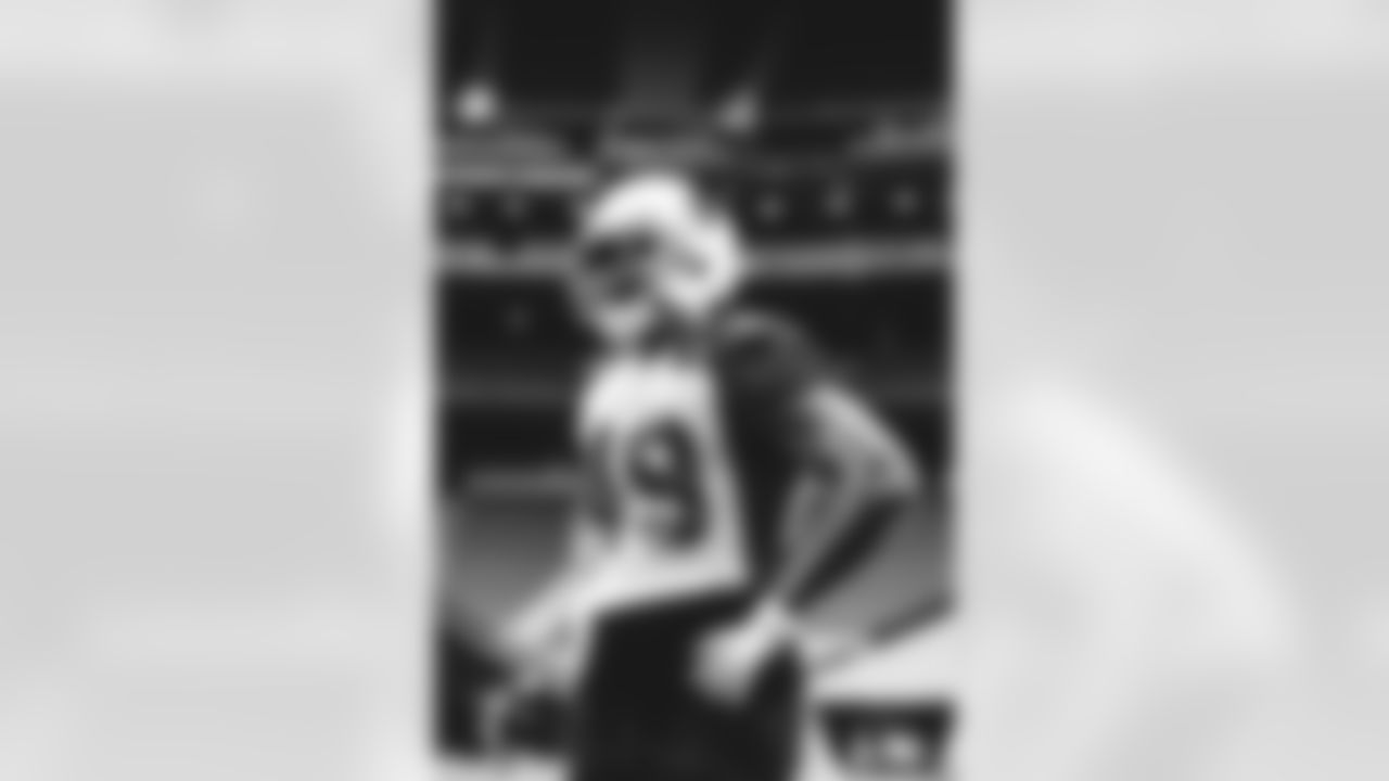 OLB Kylie Fitts