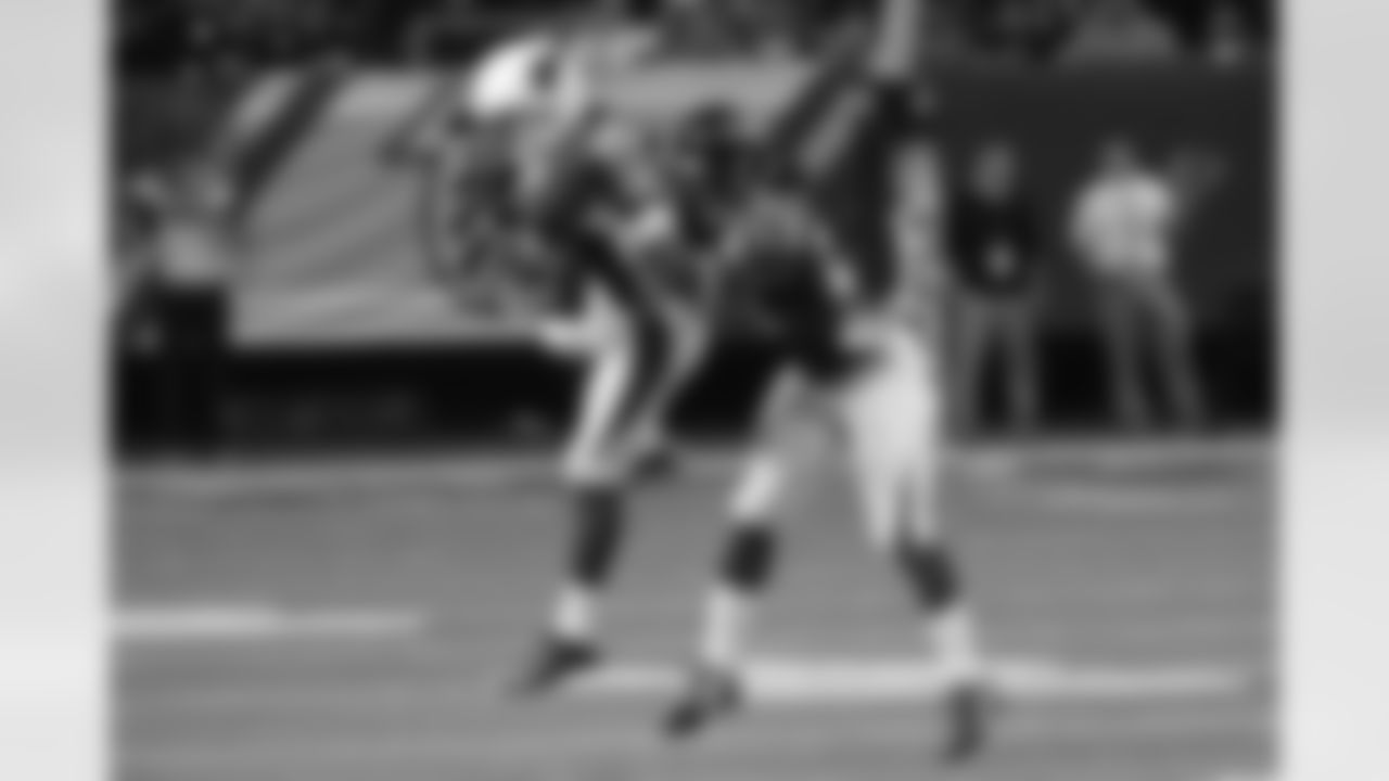 WR John Brown brings in a Drew Stanton pass in Atlanta