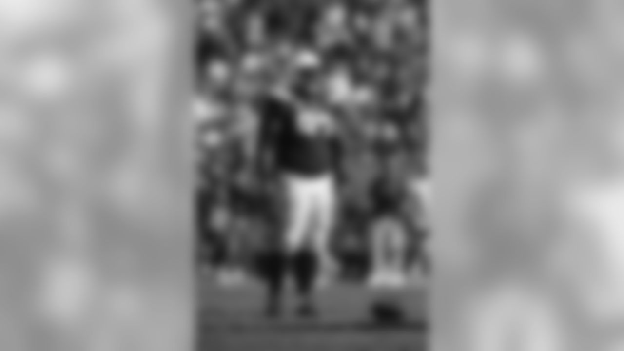 Los Angeles Chargers defensive tackle Brandon Mebane