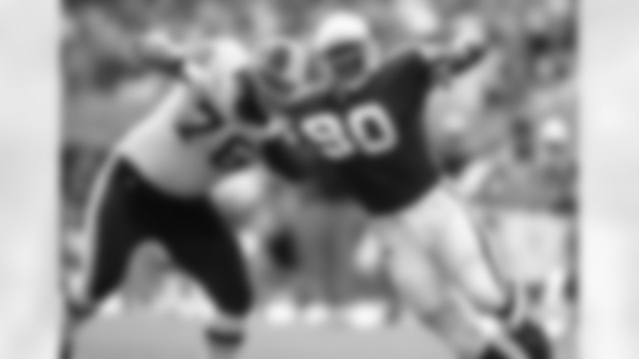 2000: DE Andre Wadsworth